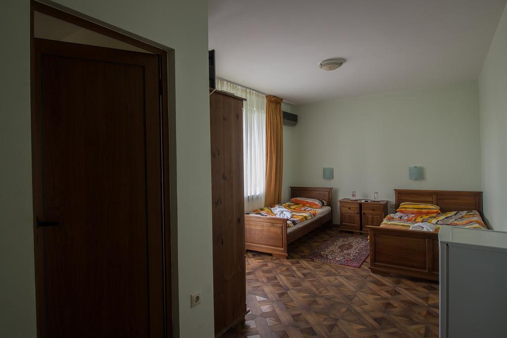 К-Г Луна К-С Лонгоза Комплекс Лонгоза Beala Exterior foto