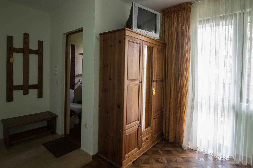 К-Г Луна К-С Лонгоза Комплекс Лонгоза Beala Exterior foto